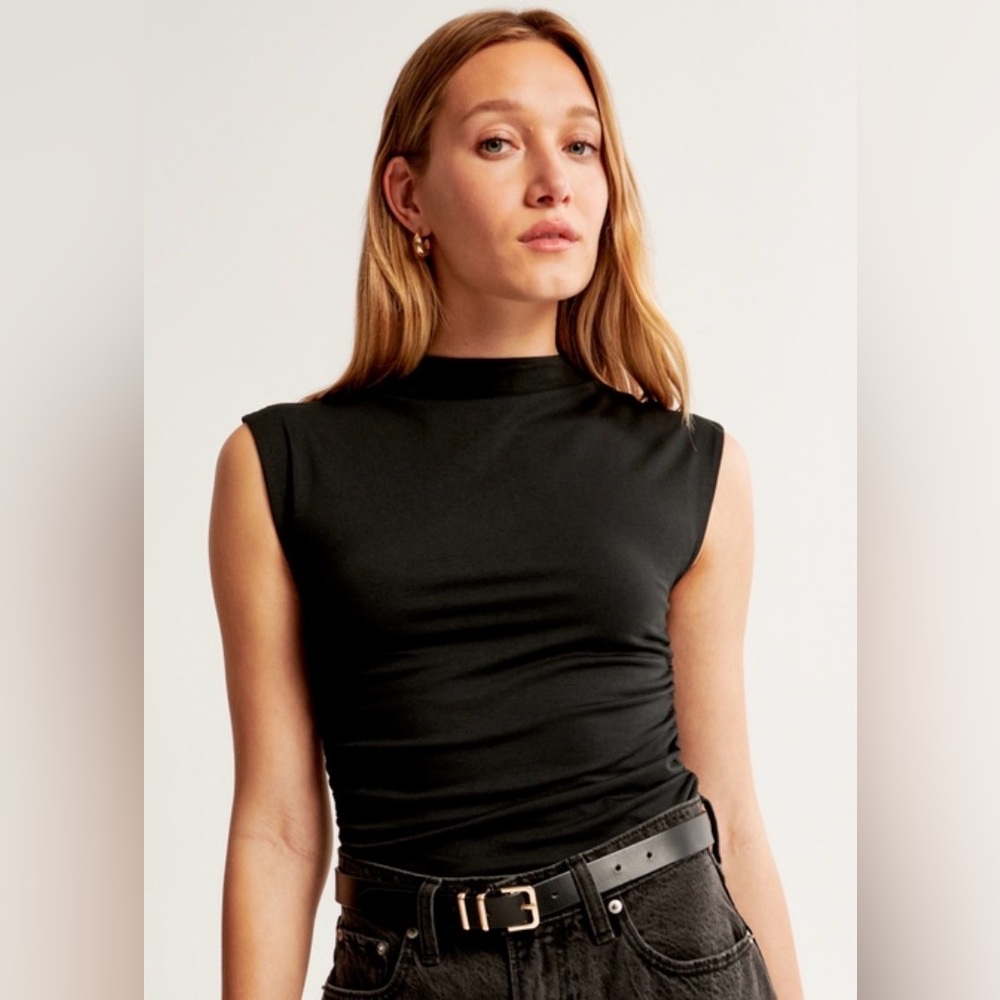 Abercrombie & Fitch Black Sleeveless Mock Neck Tank